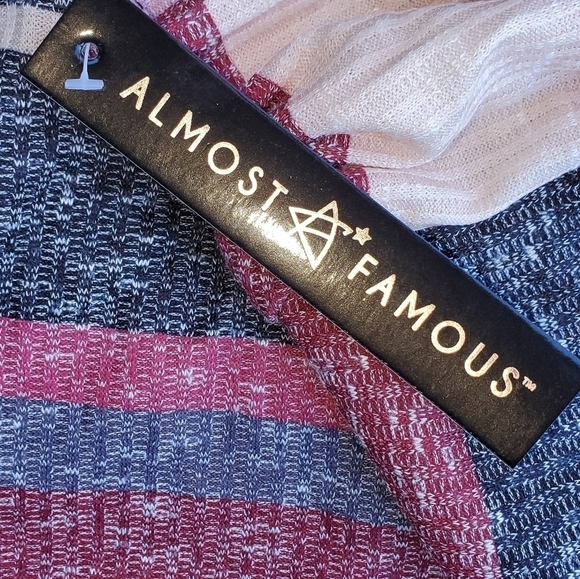 Striped Grey Pink/Red Top New Large - Picture 7 of 7